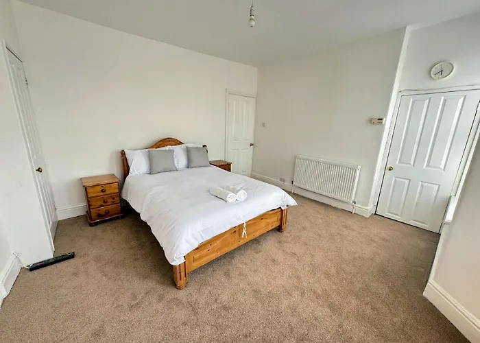 Spacious Private - 9 Minutes From Pansiyon